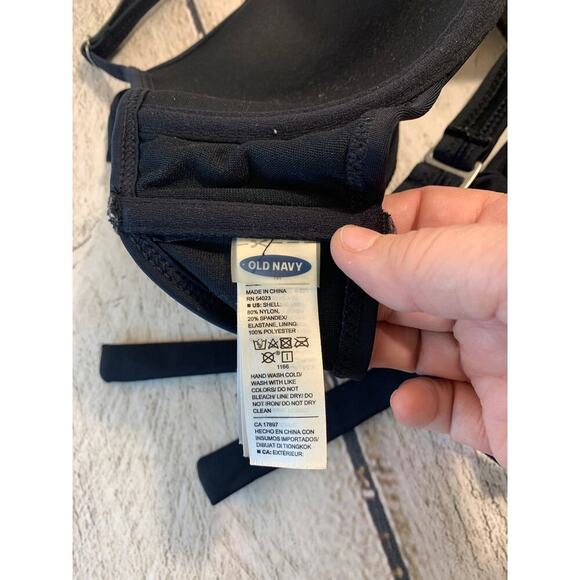OLD NAVY Women’s Black Swim Bikini Top / Size: Medium - Picture 3 of 9